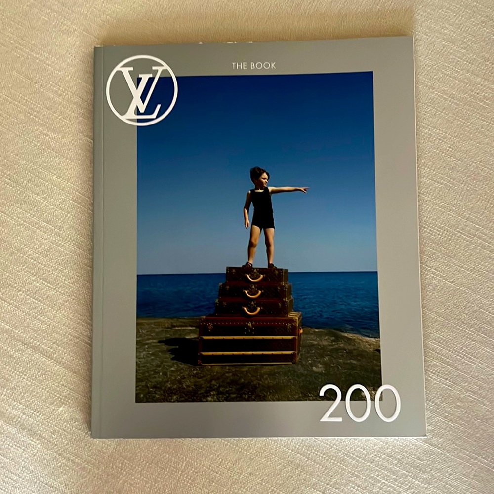 LV200 year book